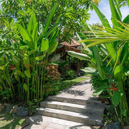 Bali Royal Heritage Villas Seminyak  Exterior photo