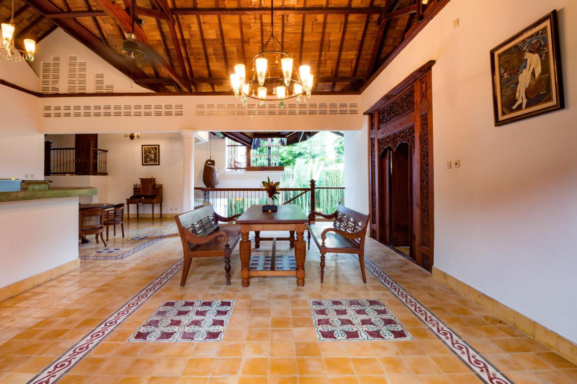 Bali Royal Heritage Villas Seminyak  Exterior photo
