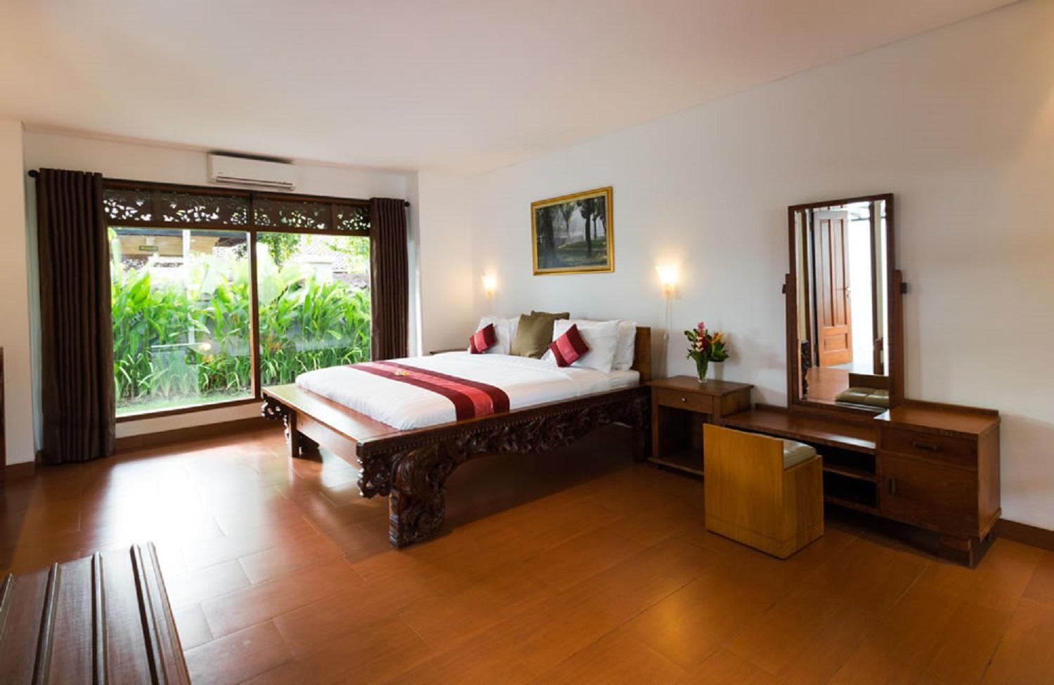 Bali Royal Heritage Villas Seminyak  Exterior photo